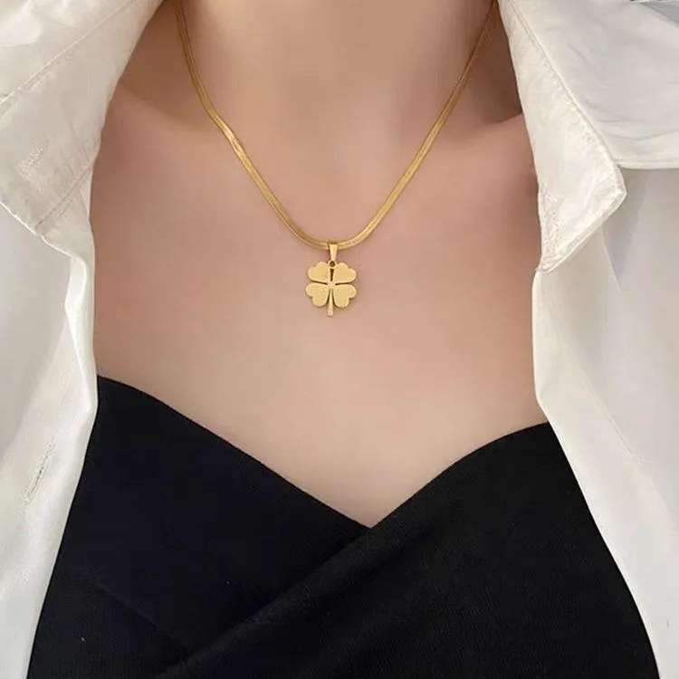 Flower Pendant Necklace Hypoallergenic