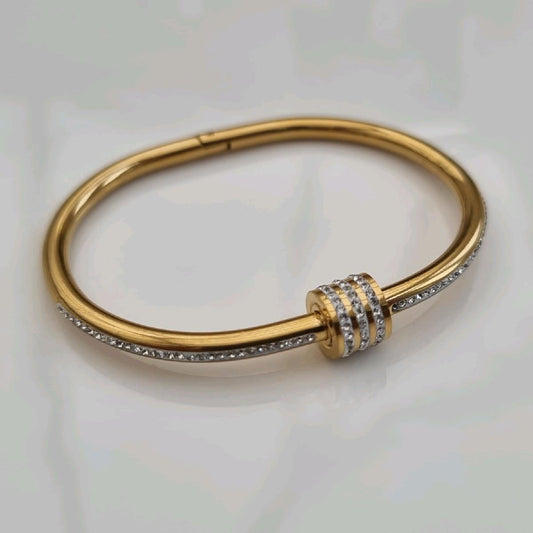 Exclusive Bangle 18k Gold Plated Bangle